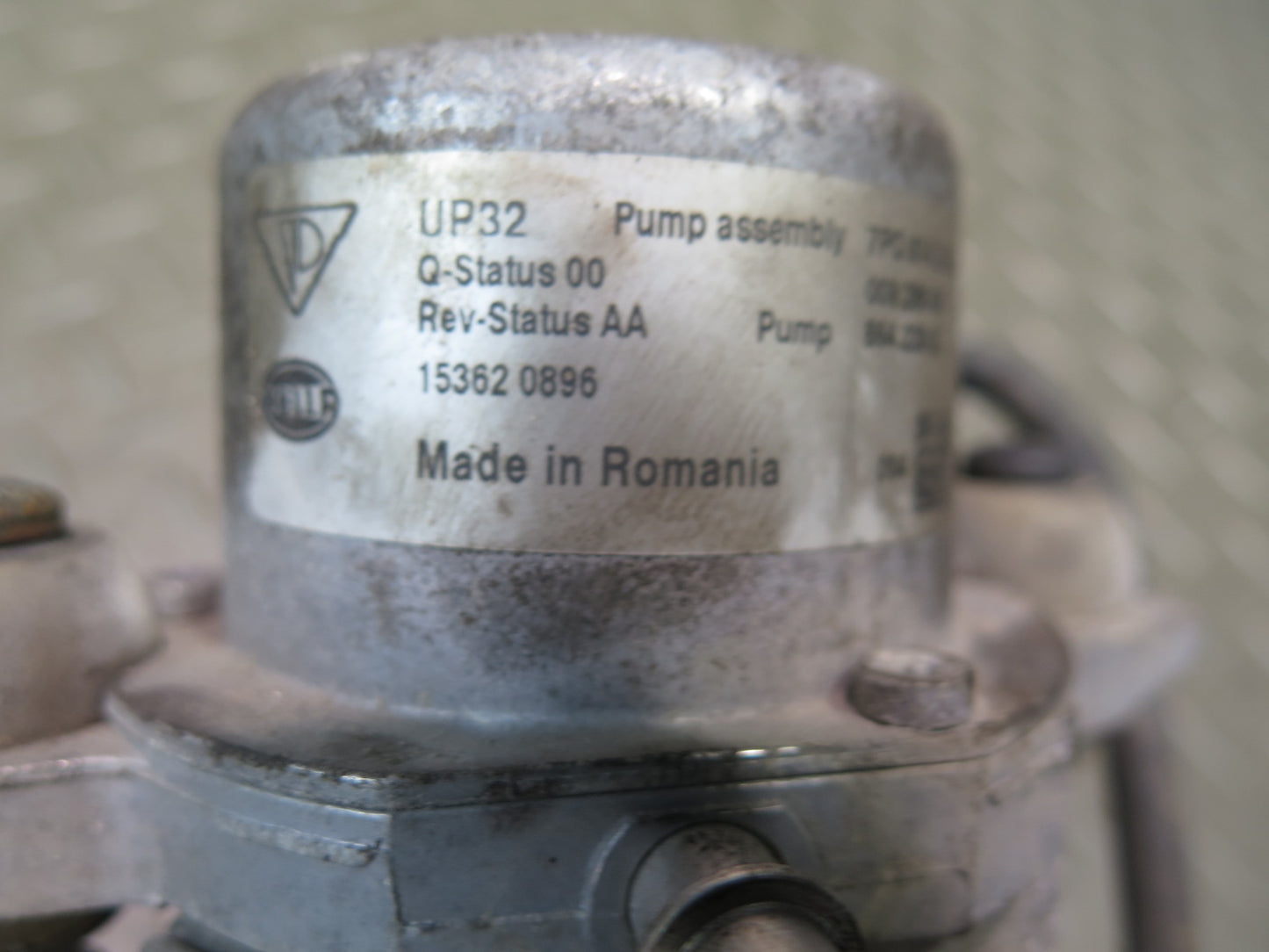 2011-2018 Porsche Cayenne 958 3.0L E-hybrid Power Brake Booster Vacuum Pump