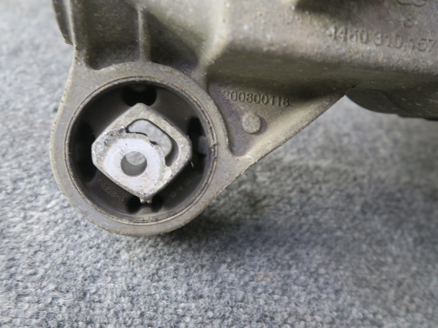 2011-2018 Porsche Cayenne S 958 Hybrid Rear Differential Axle Carrier 3.27 Ratio