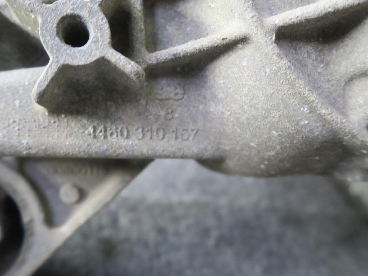 2011-2018 Porsche Cayenne S 958 Hybrid Rear Differential Axle Carrier 3.27 Ratio