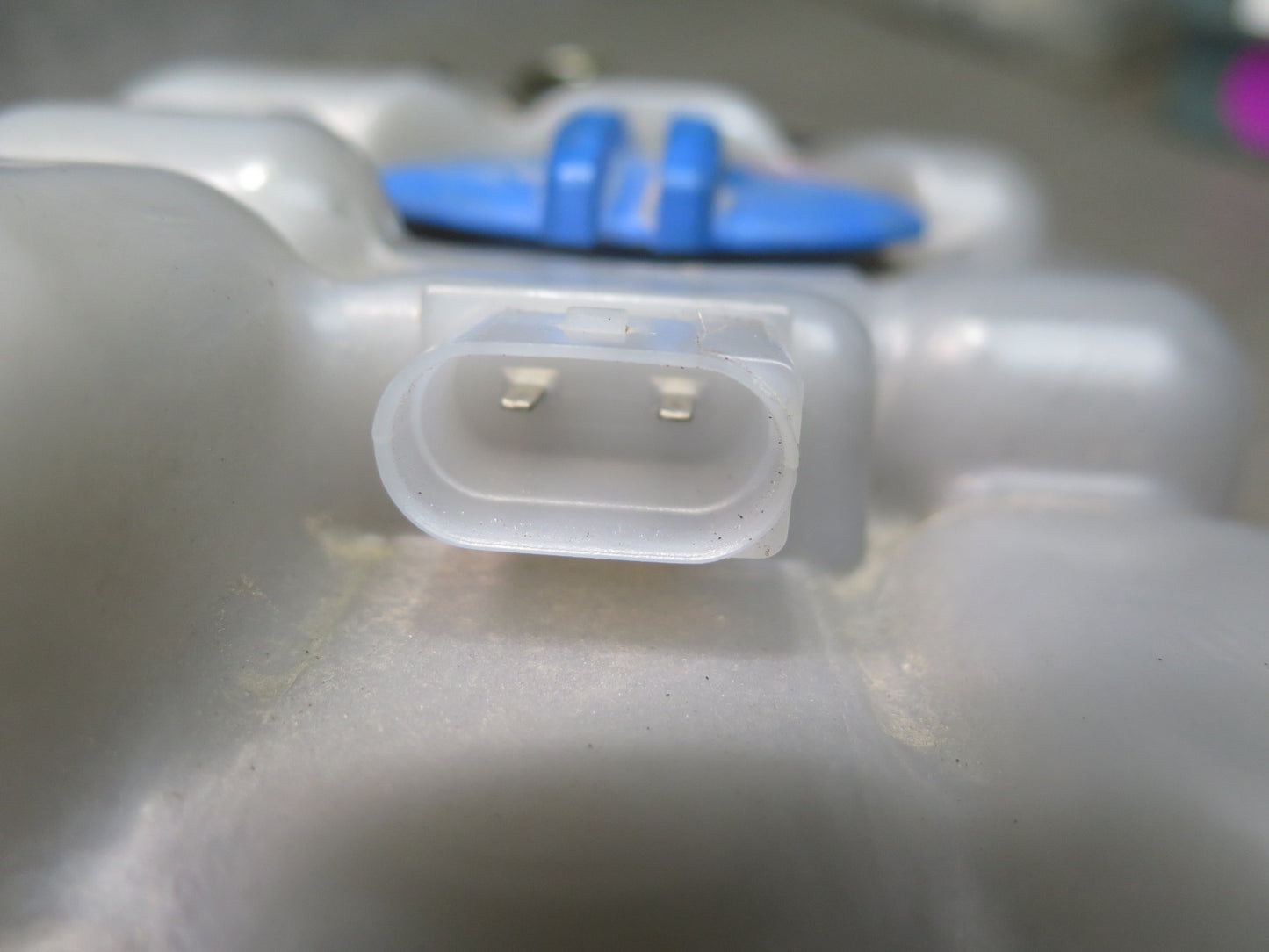 2011-2018 Porsche Cayenne 958 Engine Coolant Expansion Overflow Reservoir Tank