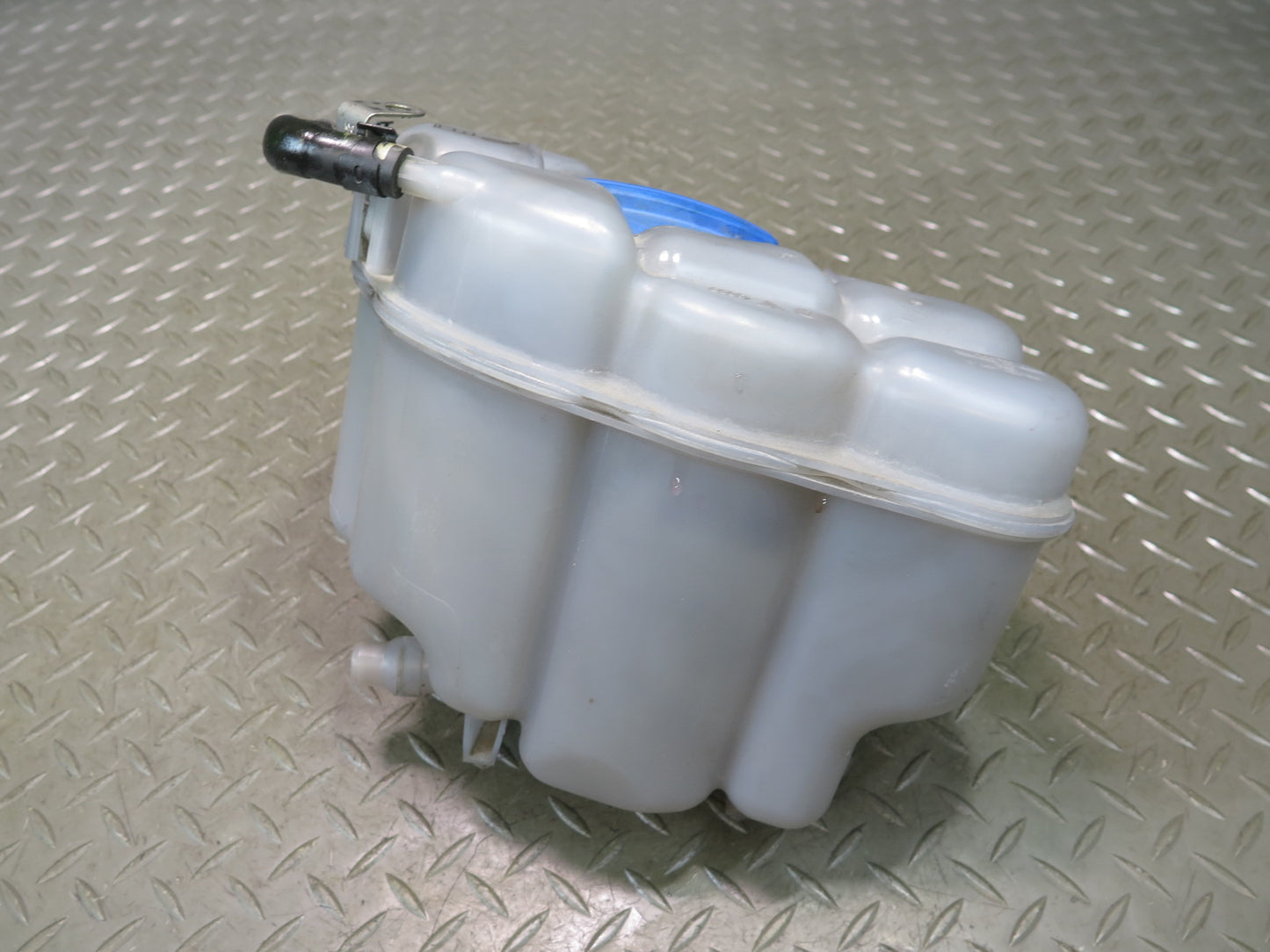 2011-2018 Porsche Cayenne 958 Engine Coolant Expansion Overflow Reservoir Tank