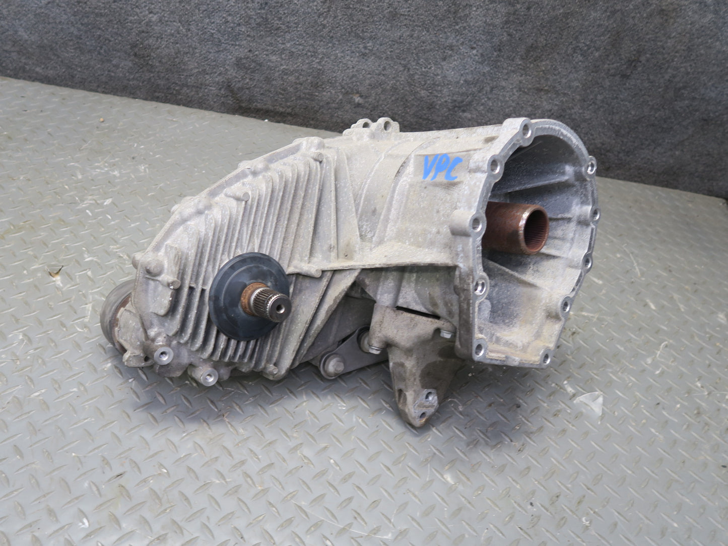 2011-2018 Porsche Cayenne S 958 E-hybrid Transmission Transfer Case Box 127K