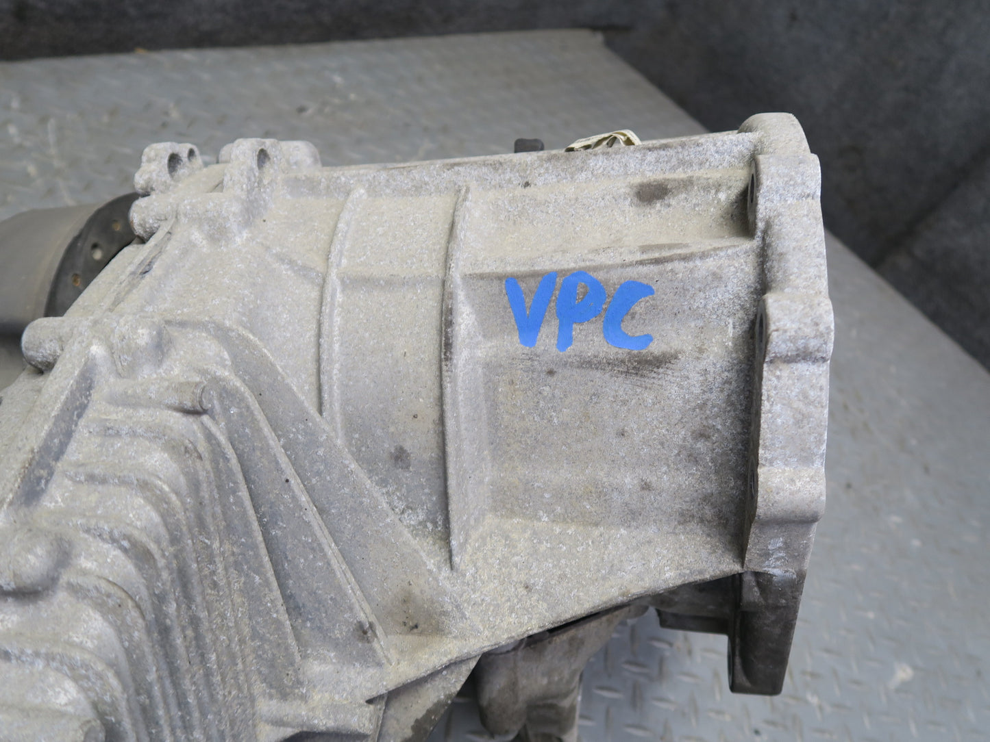 2011-2018 Porsche Cayenne S 958 E-hybrid Transmission Transfer Case Box 127K