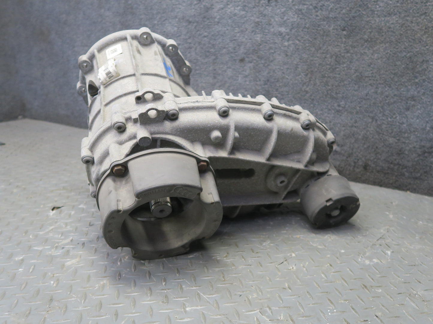2011-2018 Porsche Cayenne S 958 E-hybrid Transmission Transfer Case Box 127K