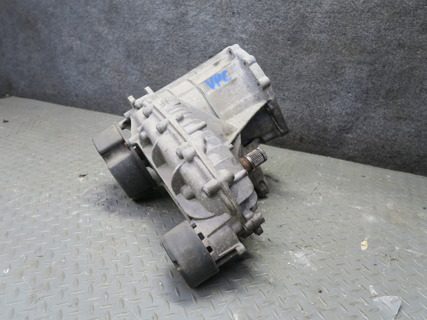2011-2018 Porsche Cayenne S 958 E-hybrid Transmission Transfer Case Box 127K