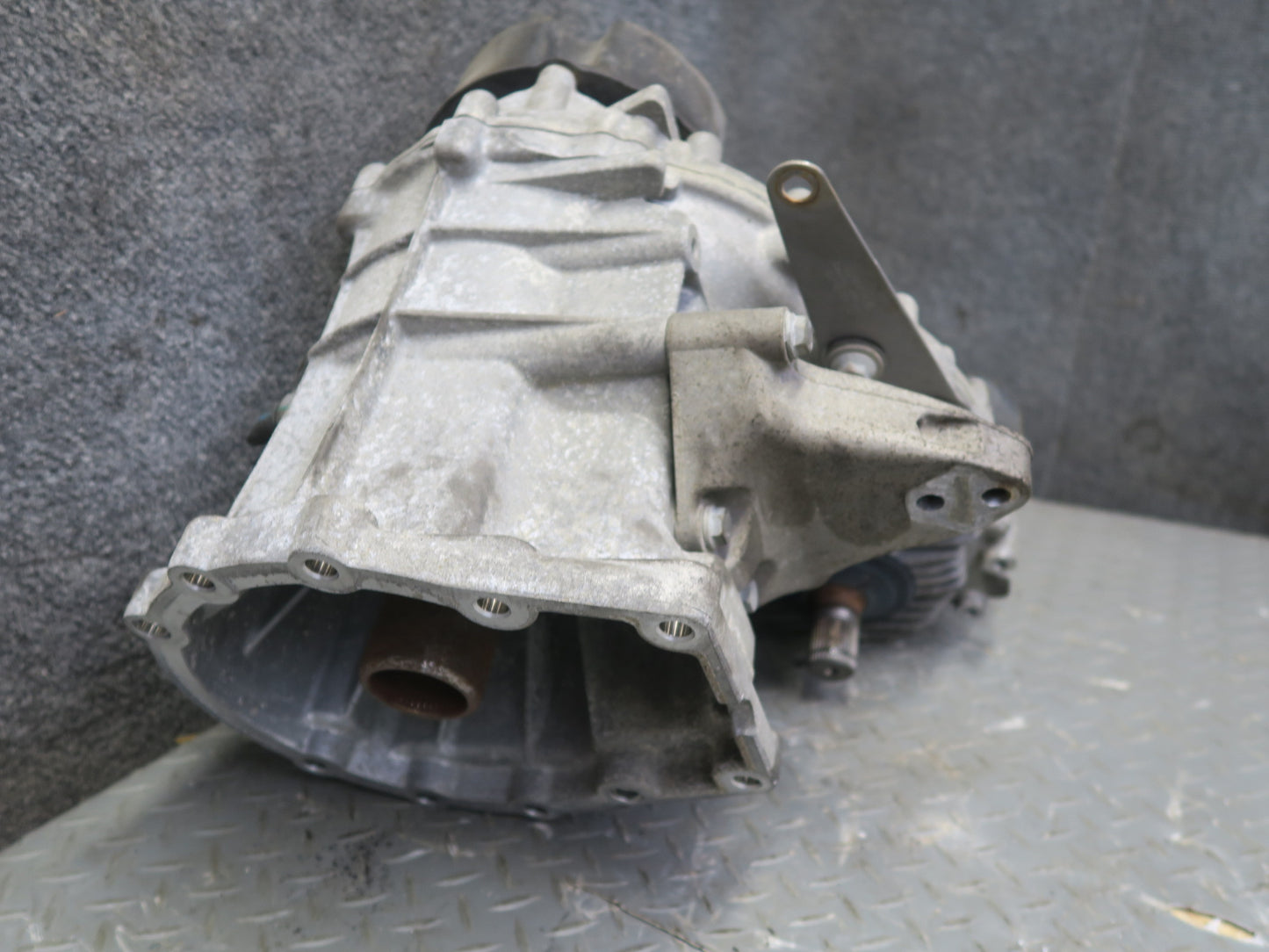 2011-2018 Porsche Cayenne S 958 E-hybrid Transmission Transfer Case Box 127K