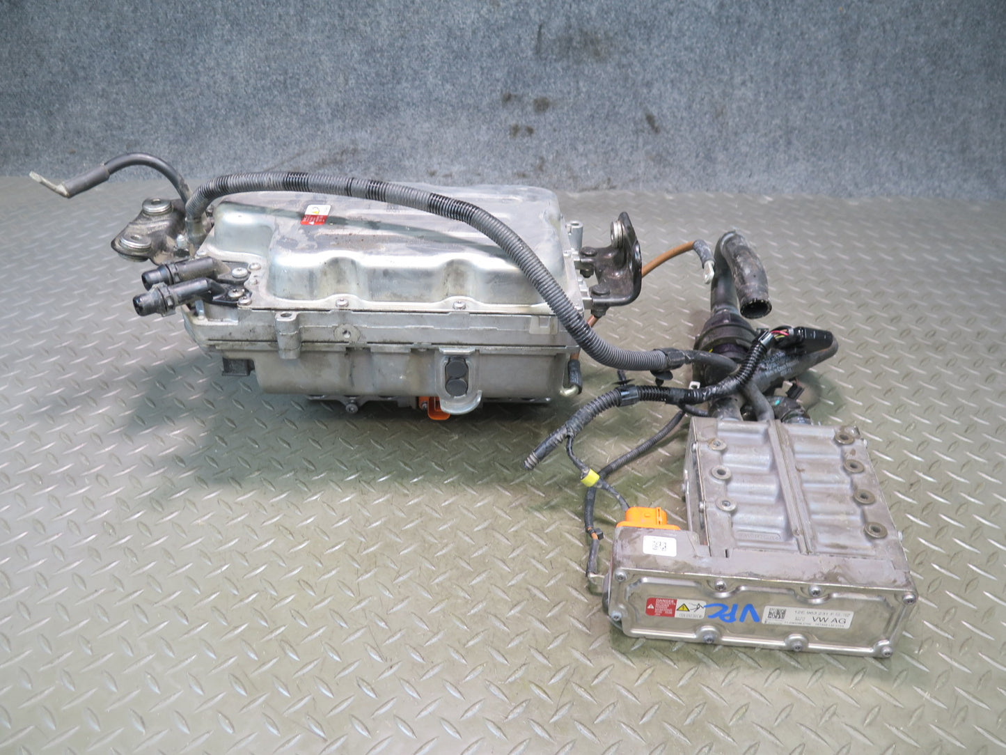 2014-2016 Porsche Cayenne S 958 Hybrid Battery Power Inverter Heat Exchanger Set