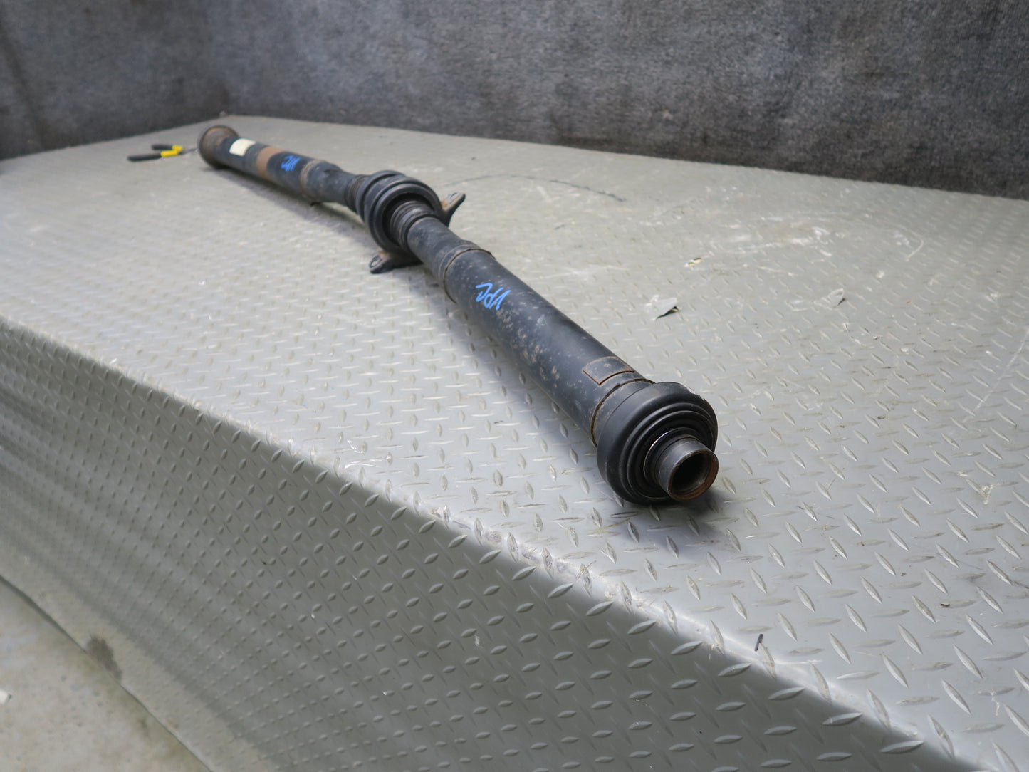 2011-2018 Porsche Cayenne 958 Hybrid AWD Rear Drive Shaft Driveshaft 7P0521102Q