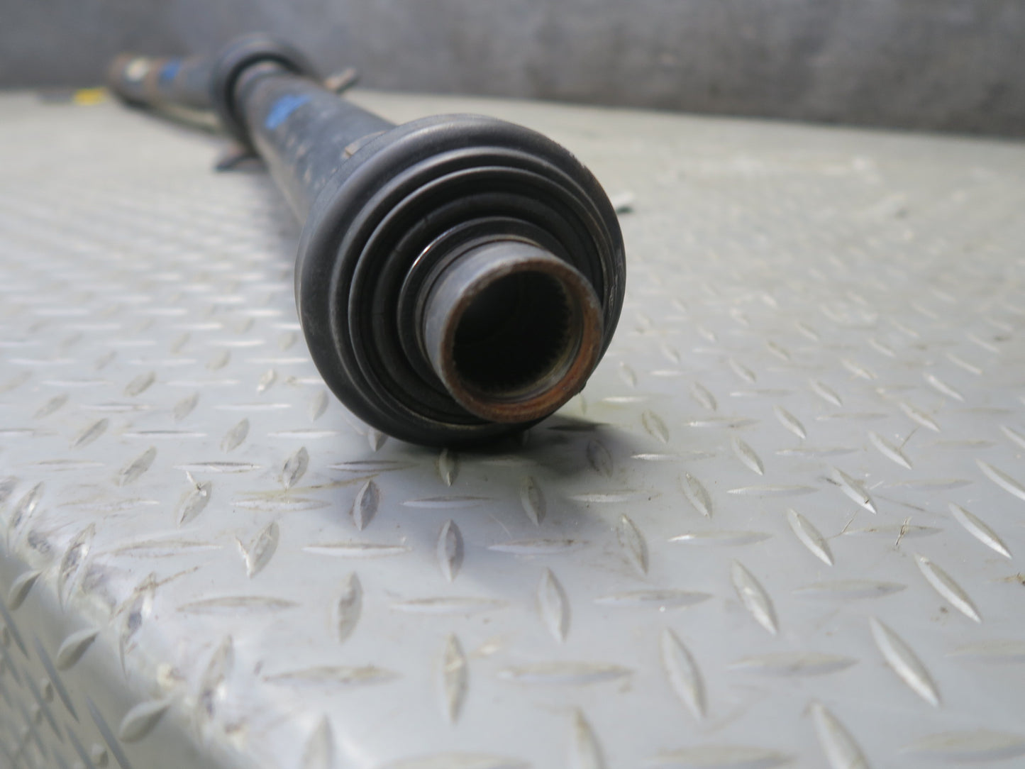 2011-2018 Porsche Cayenne 958 Hybrid AWD Rear Drive Shaft Driveshaft 7P0521102Q