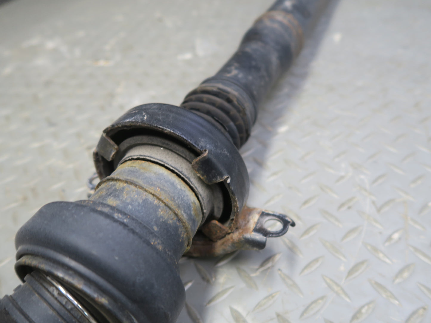 2011-2018 Porsche Cayenne 958 Hybrid AWD Rear Drive Shaft Driveshaft 7P0521102Q