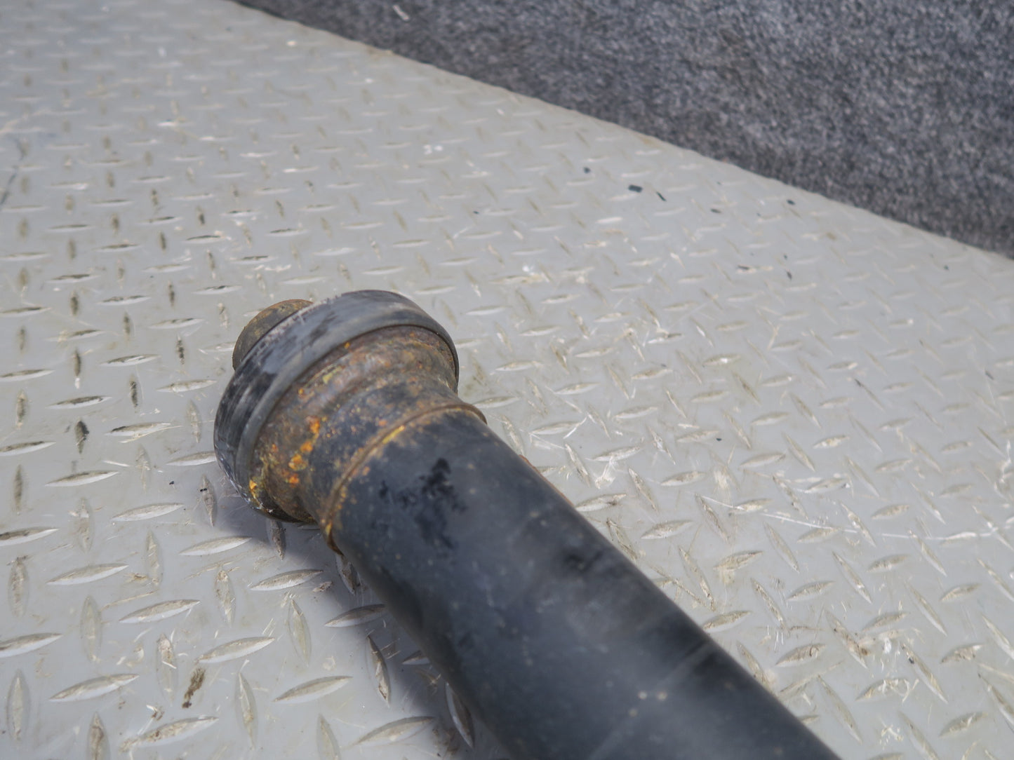 2011-2018 Porsche Cayenne 958 Hybrid AWD Rear Drive Shaft Driveshaft 7P0521102Q