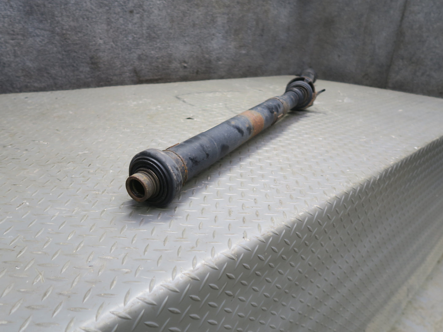 2011-2018 Porsche Cayenne 958 Hybrid AWD Rear Drive Shaft Driveshaft 7P0521102Q