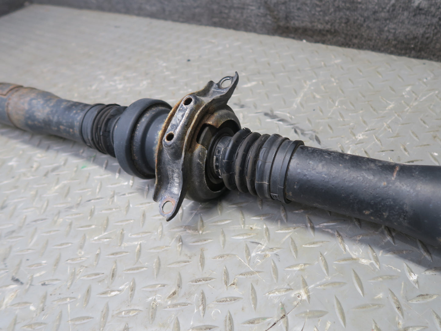 2011-2018 Porsche Cayenne 958 Hybrid AWD Rear Drive Shaft Driveshaft 7P0521102Q
