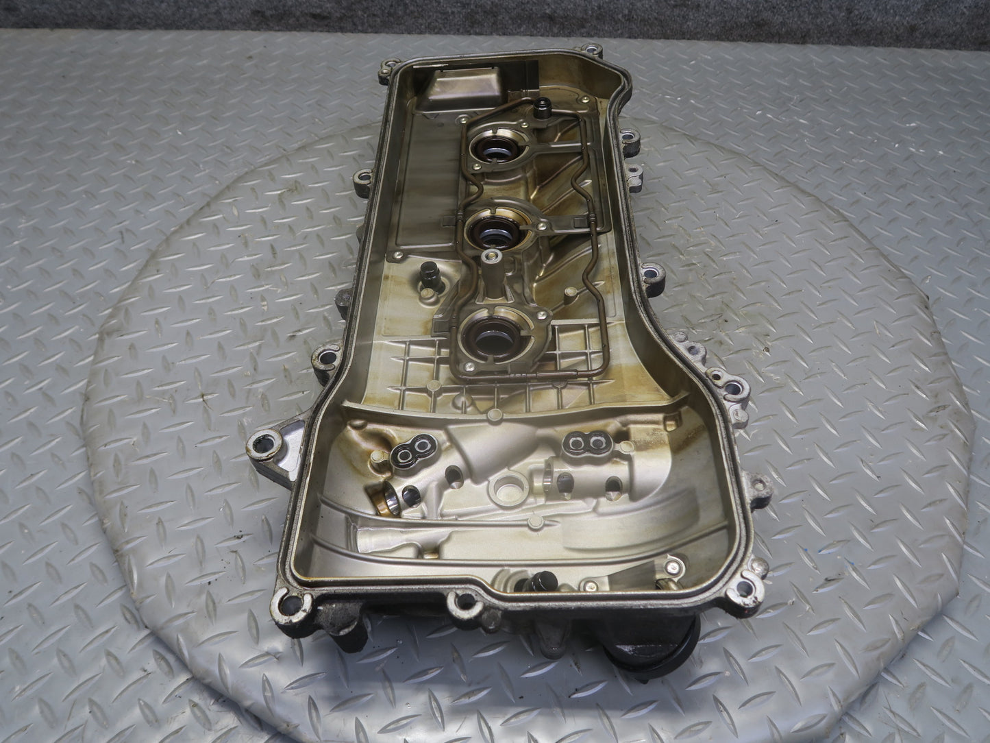 06-13 Lexus IS250 2.5L 4GRFSE Engine Left Cylinder Head Valve Cover OEM