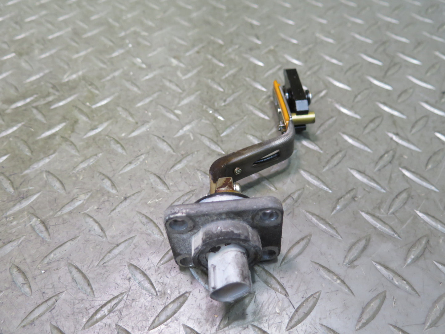06-13 Lexus GSE20L IS350 IS250 Engine Oil Level Sensor OEM