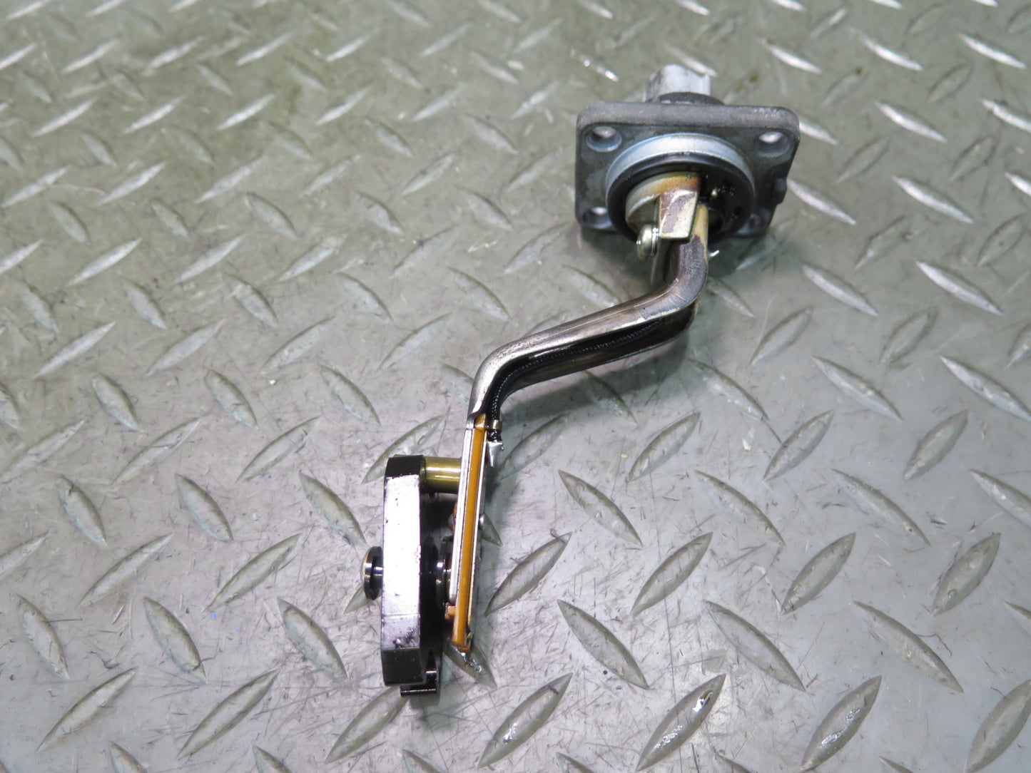 06-13 Lexus GSE20L IS350 IS250 Engine Oil Level Sensor OEM