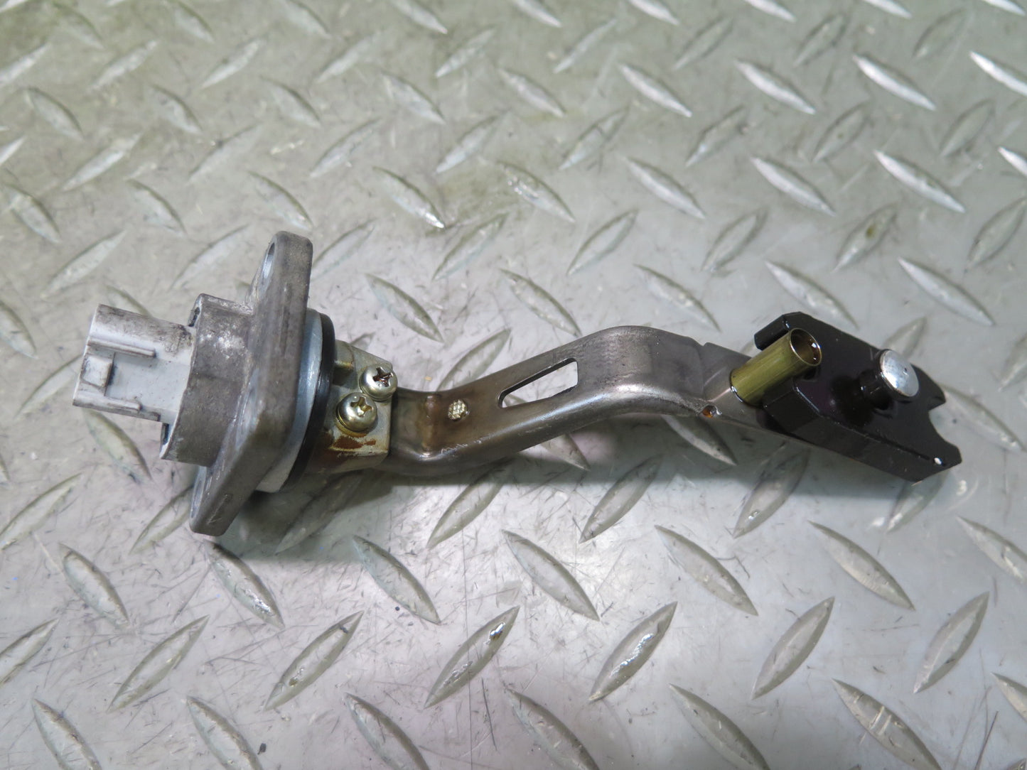 06-13 Lexus GSE20L IS350 IS250 Engine Oil Level Sensor OEM