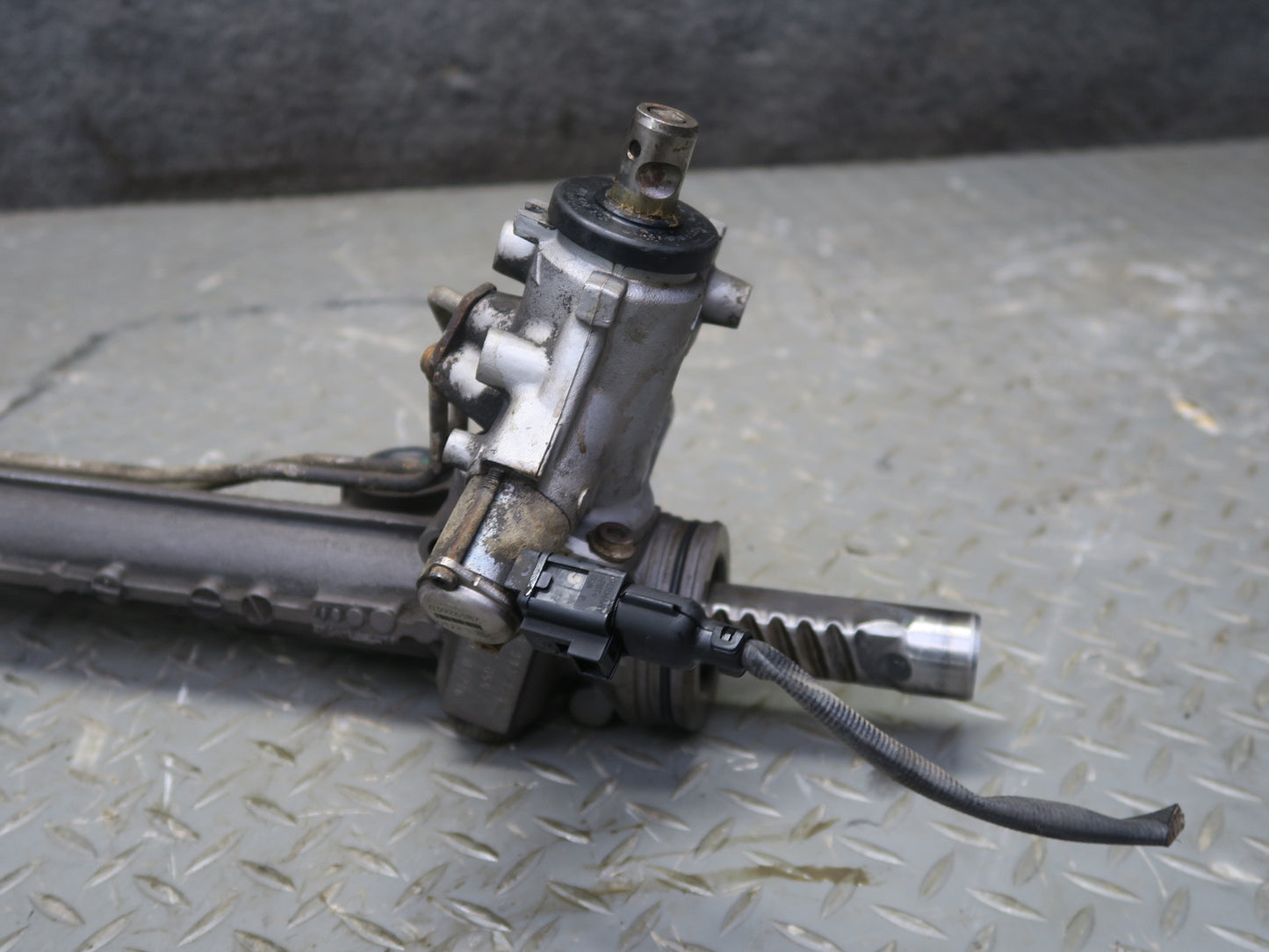 2011-2018 Porsche Cayenne 958 Hybrid Power Steering Gear Rack AND Pinion 127K