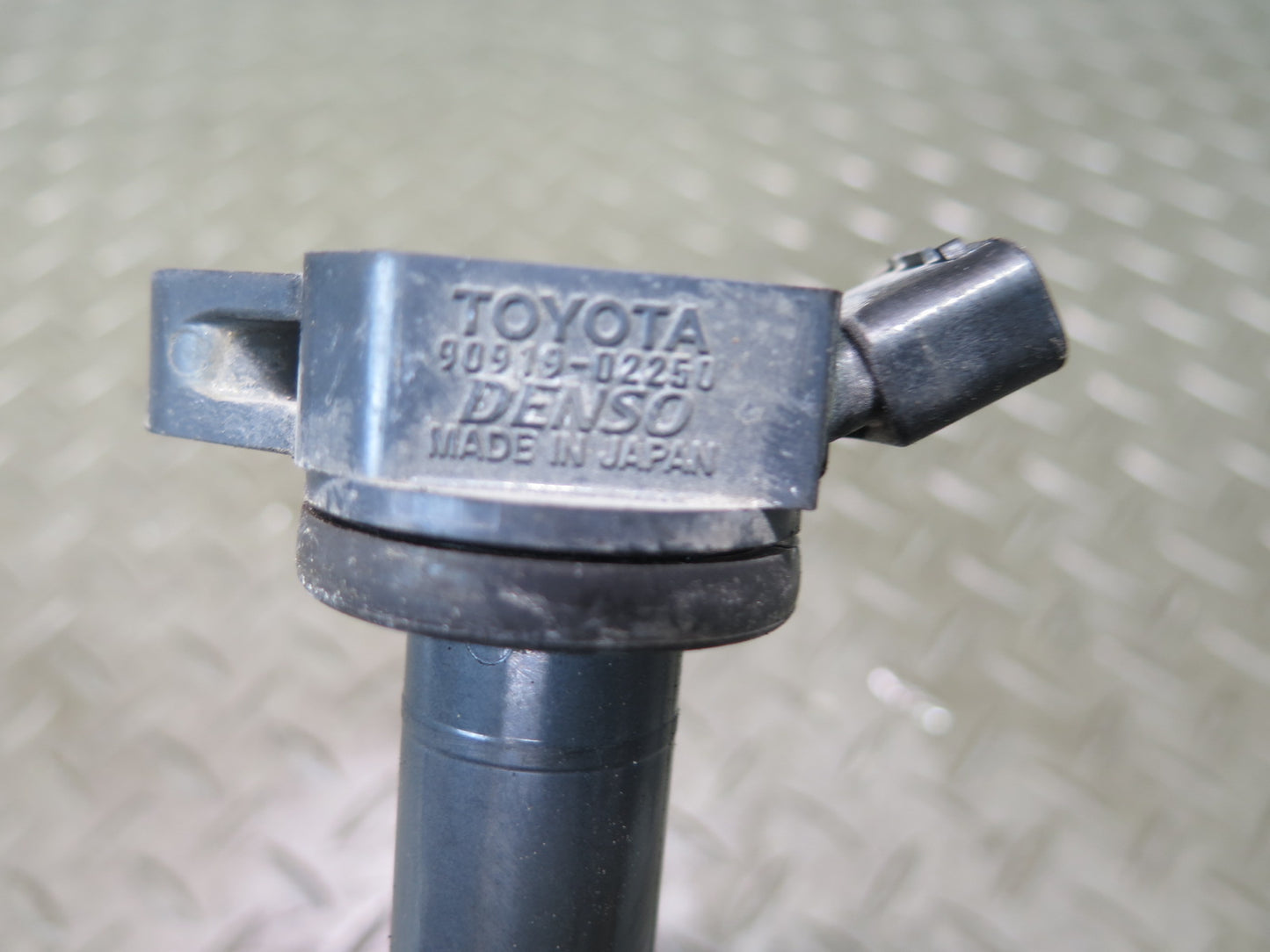06-13 Lexus GSE20L IS250C 2.5L Set of 6 Engine Ignition Coil 90919-02250 OEM