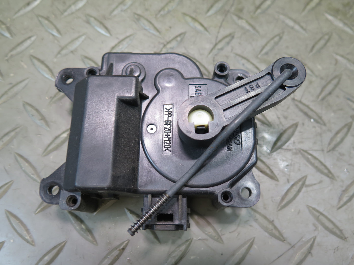 01-06 Lexus UCF30L LS430 Set of 8 A/C Heater Flap Door Actuator Motor OEM