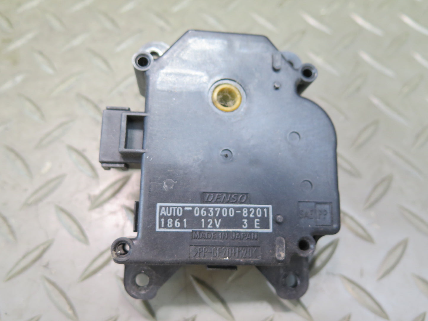 01-06 Lexus UCF30L LS430 Set of 8 A/C Heater Flap Door Actuator Motor OEM