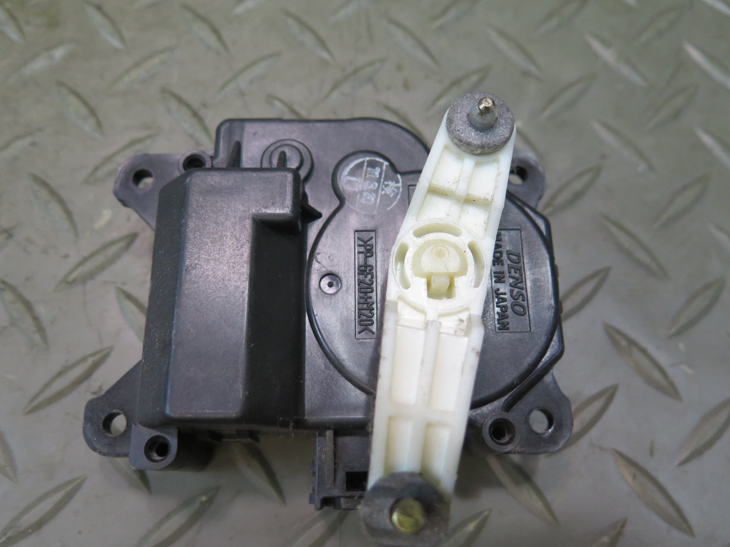 01-06 Lexus UCF30L LS430 Set of 8 A/C Heater Flap Door Actuator Motor OEM