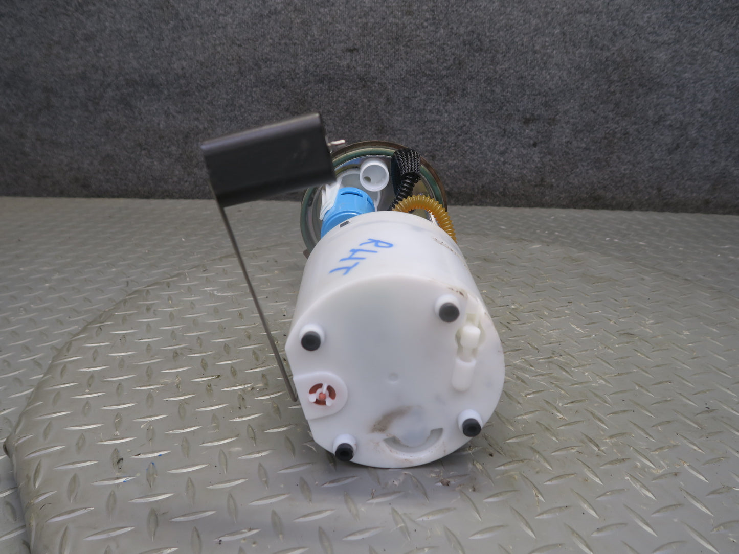 2005-2007 Hummer H2 6.0L Fuel Pump Level Sensor Assembly