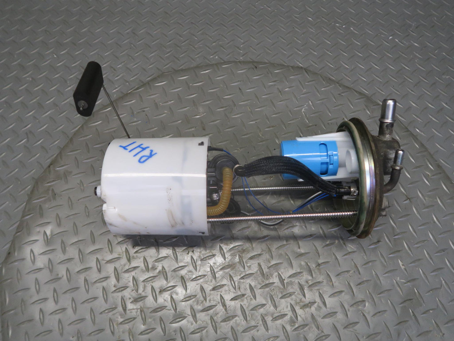 2005-2007 Hummer H2 6.0L Fuel Pump Level Sensor Assembly