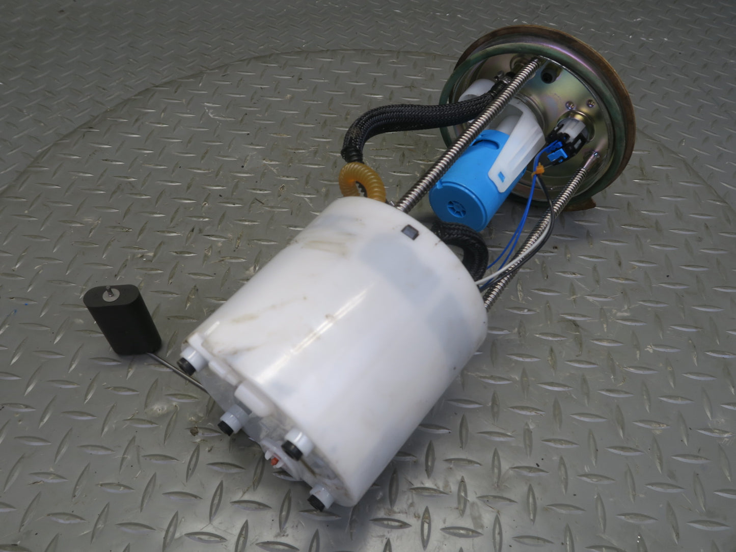 2005-2007 Hummer H2 6.0L Fuel Pump Level Sensor Assembly