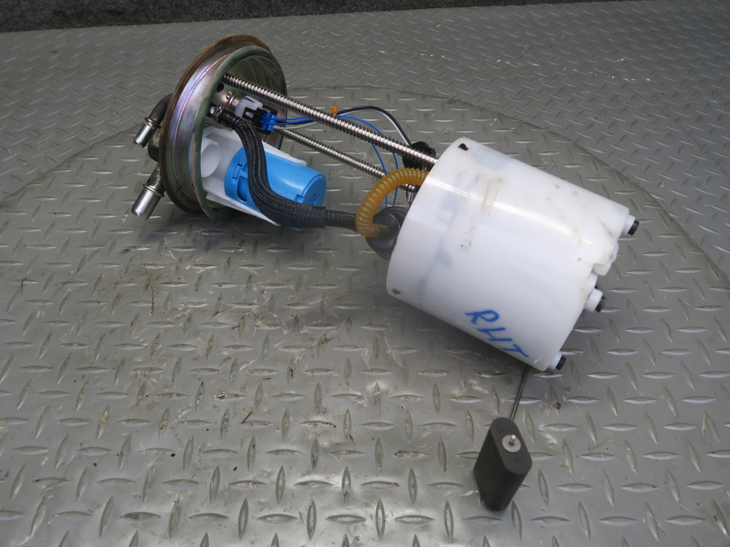 2005-2007 Hummer H2 6.0L Fuel Pump Level Sensor Assembly