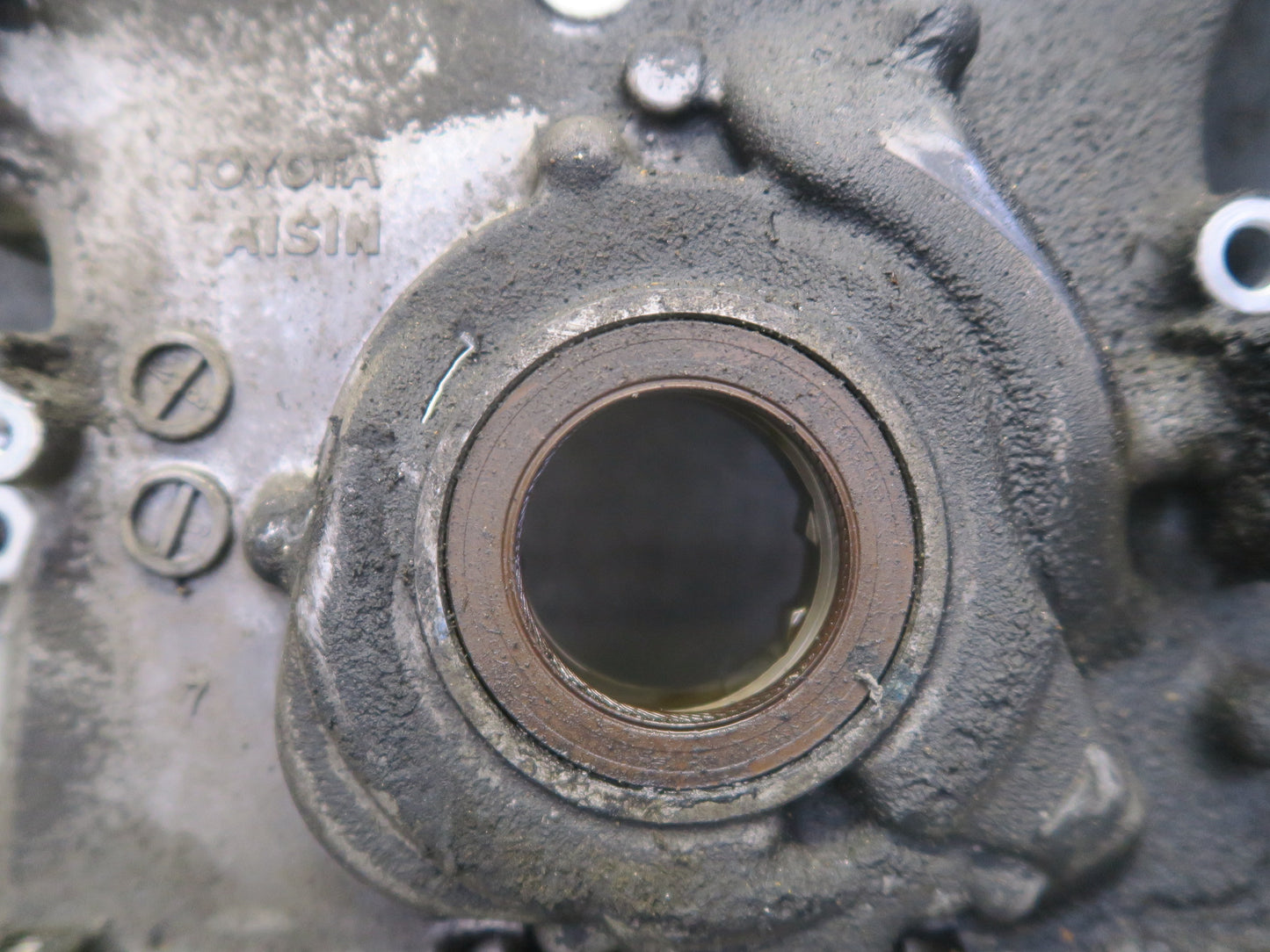 06-13 Lexus IS250 2.5L 4GRFSE Engine Motor Timing Chain Cover OEM