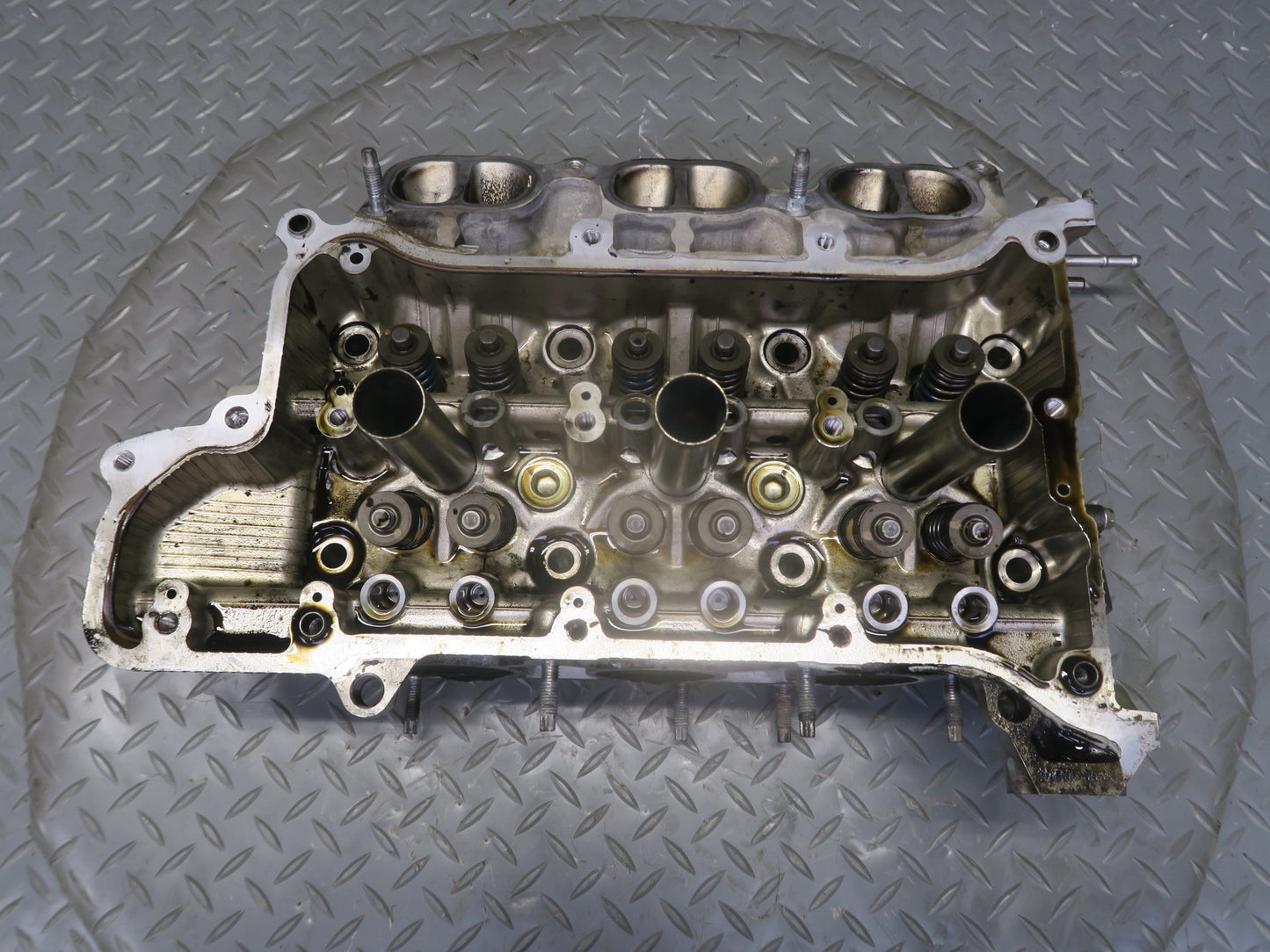 06-13 Lexus IS250 GSE20L 4GRFSE 2.5L Right Engine Cylinder Head OEM