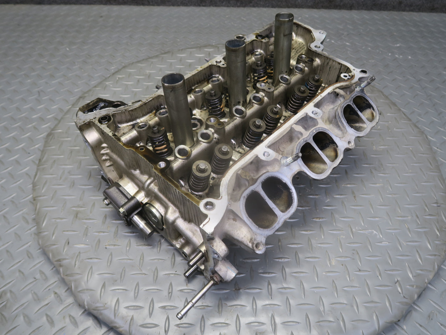 06-13 Lexus IS250 GSE20L 4GRFSE 2.5L Right Engine Cylinder Head OEM