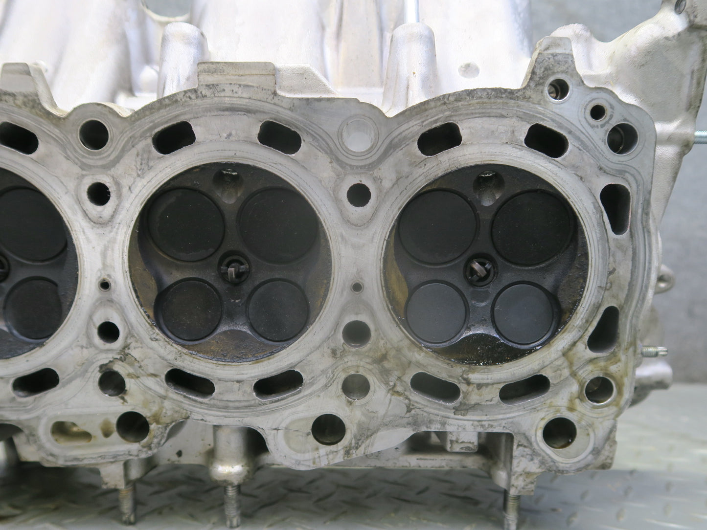 06-13 Lexus IS250 GSE20L 4GRFSE 2.5L Right Engine Cylinder Head OEM