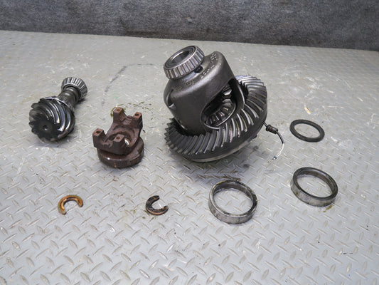 2003-2005 Hummer H2 Rear Differential 4.10 Ratio Ring & Pinion Gear Set