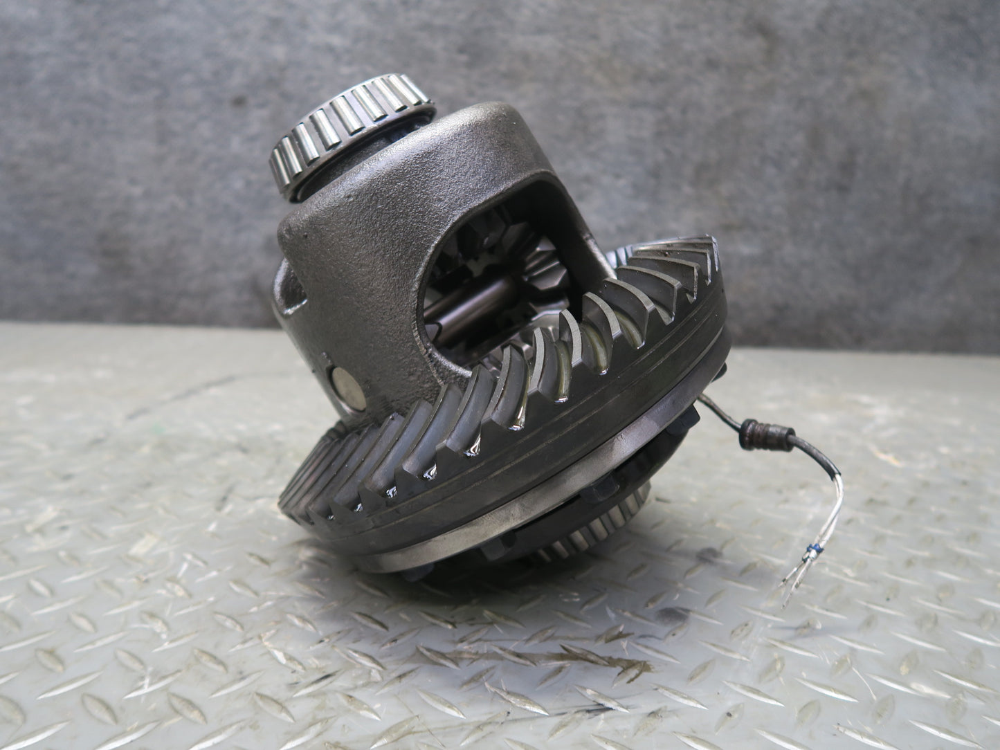 2003-2005 Hummer H2 Rear Differential 4.10 Ratio Ring & Pinion Gear Set