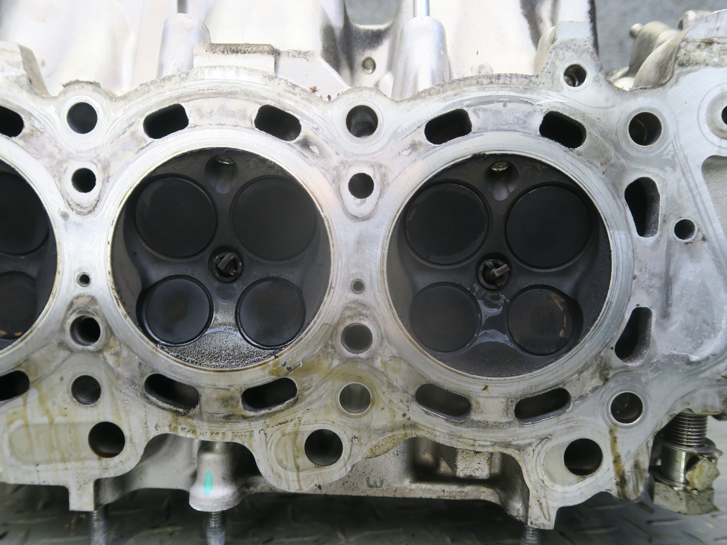 06-13 Lexus IS250 2.5L 4GRFSE Left Engine Cylinder Head OEM