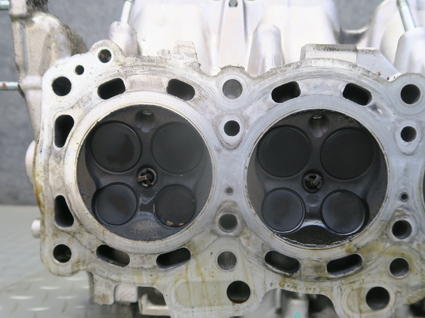06-13 Lexus IS250 2.5L 4GRFSE Left Engine Cylinder Head OEM