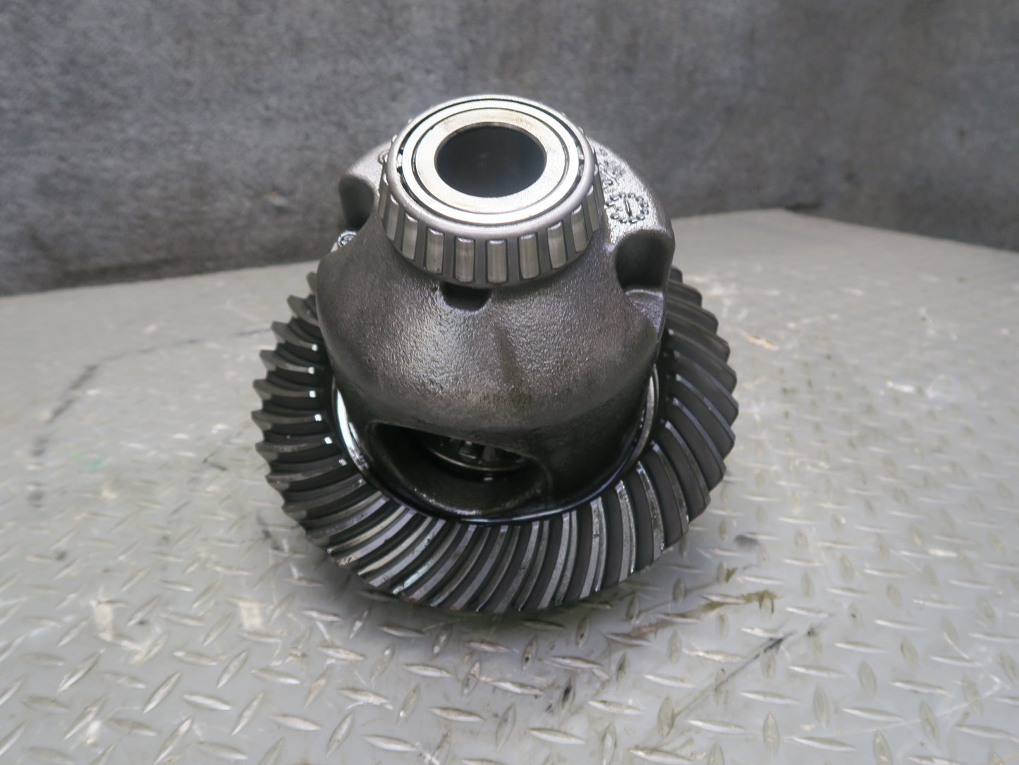 2003-2005 Hummer H2 Rear Differential 4.10 Ratio Ring & Pinion Gear Set