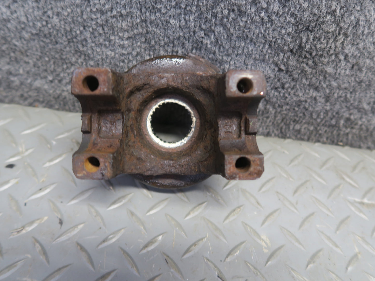 2003-2005 Hummer H2 Rear Differential 4.10 Ratio Ring & Pinion Gear Set