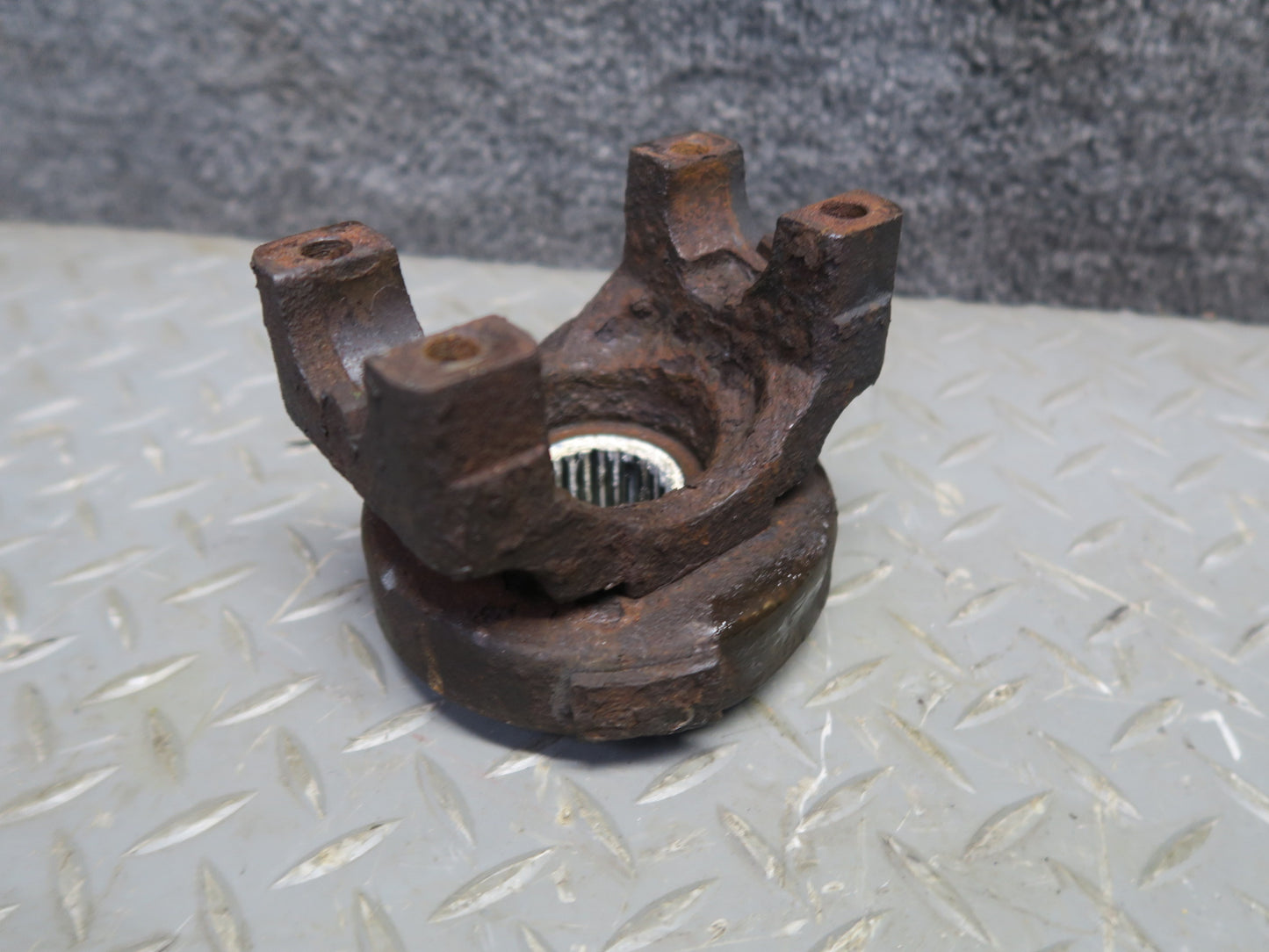 2003-2005 Hummer H2 Rear Differential 4.10 Ratio Ring & Pinion Gear Set