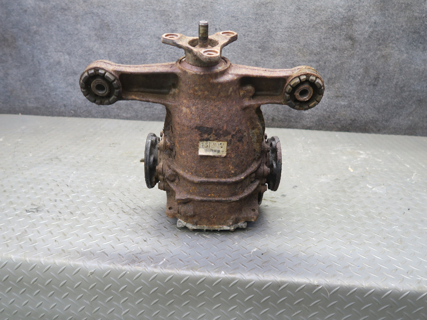 01-03 Lexus UCF30L LS430 Rear Differential Carrier 3.266 Ratio 129K Miles OEM
