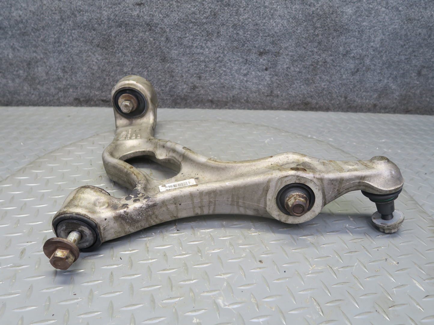 2011-2018 Porsche Cayenne 958 Front Left Upper & Lower Control Arm Set