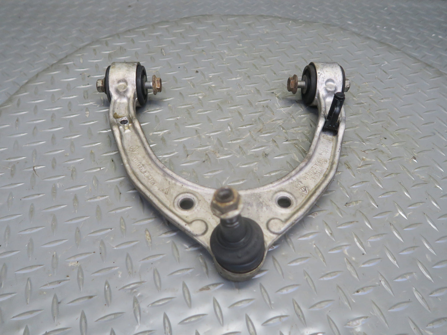 2011-2018 Porsche Cayenne 958 Front Left Upper & Lower Control Arm Set
