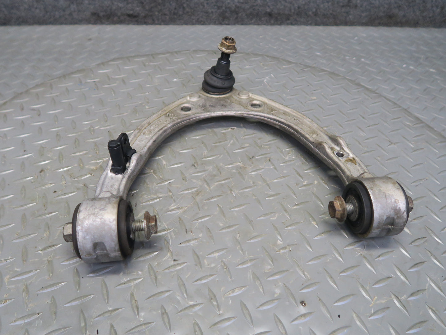 2011-2018 Porsche Cayenne 958 Front Left Upper & Lower Control Arm Set