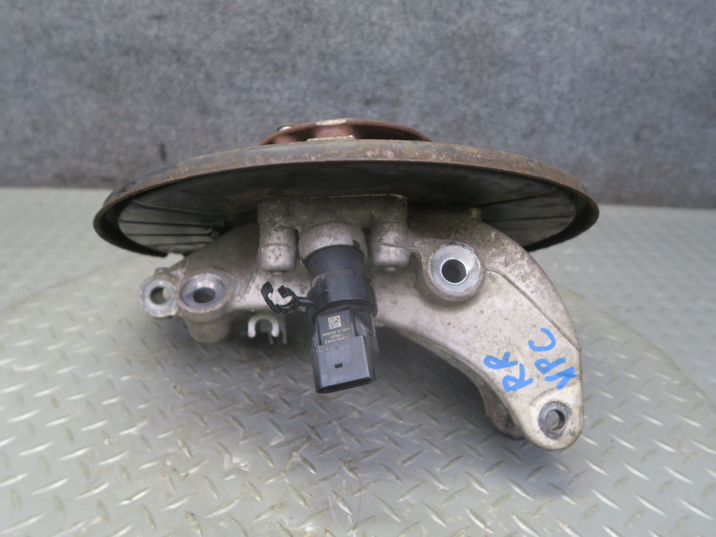 2011-2018 Porsche Cayenne 958 AWD Rear Right Spindle Knuckle Wheel Hub Bearing