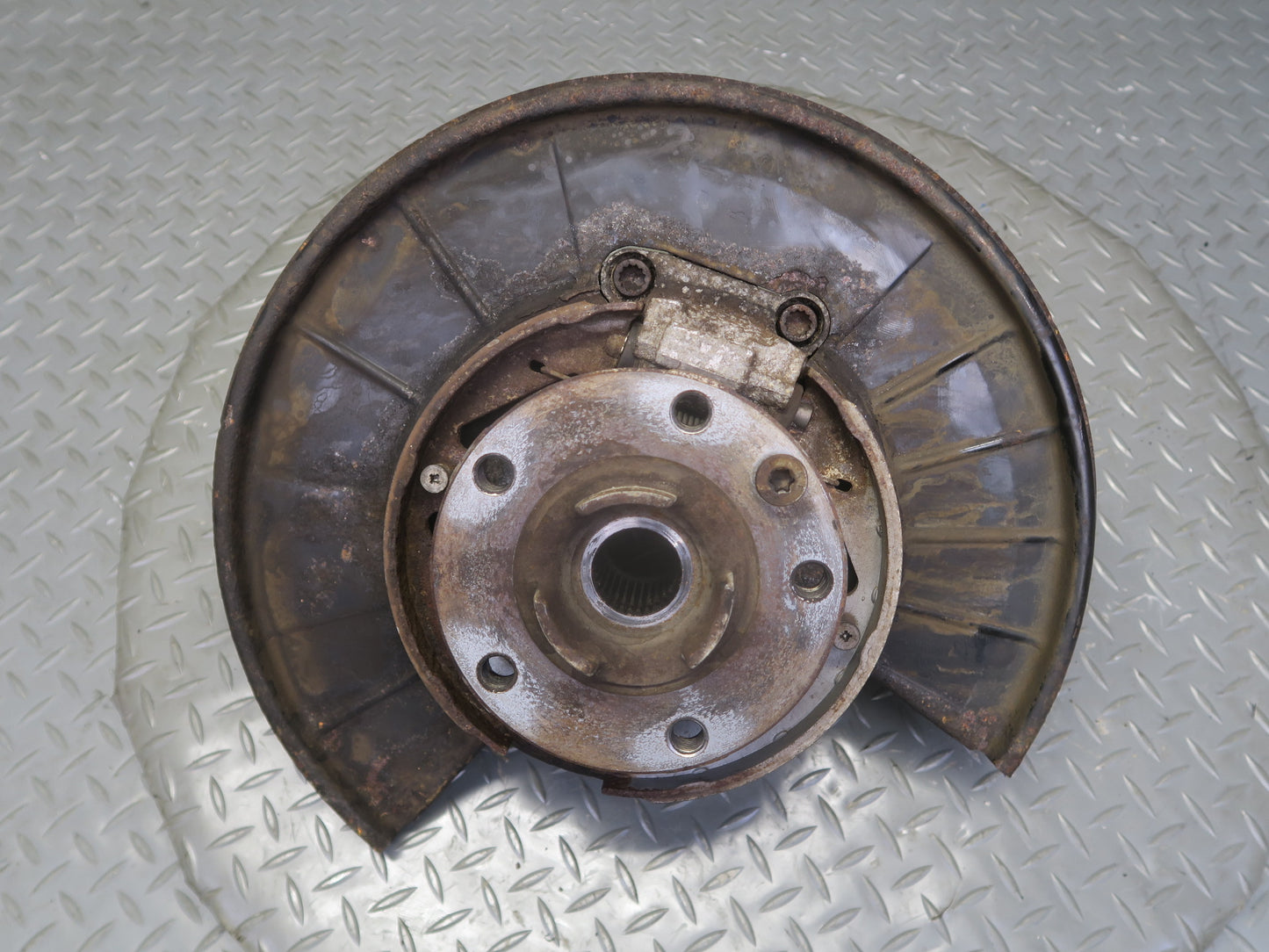 2011-2018 Porsche Cayenne 958 AWD Rear Right Spindle Knuckle Wheel Hub Bearing