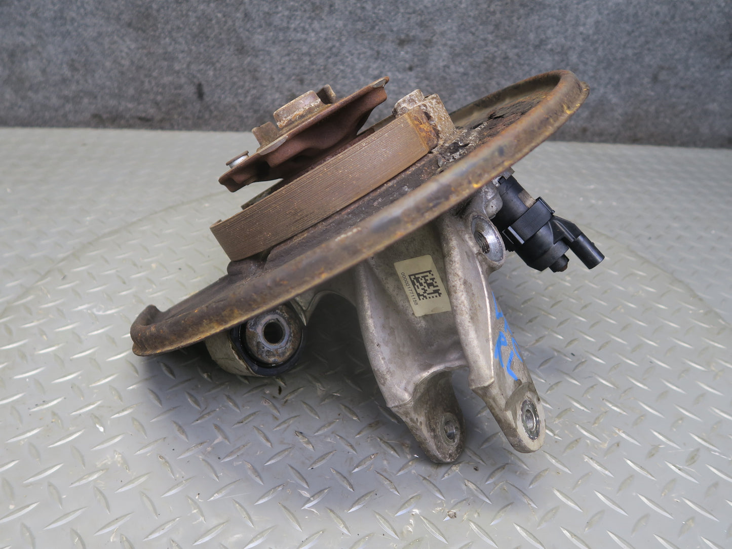 2011-2018 Porsche Cayenne 958 AWD Rear Left Spindle Knuckle Wheel Hub Bearing