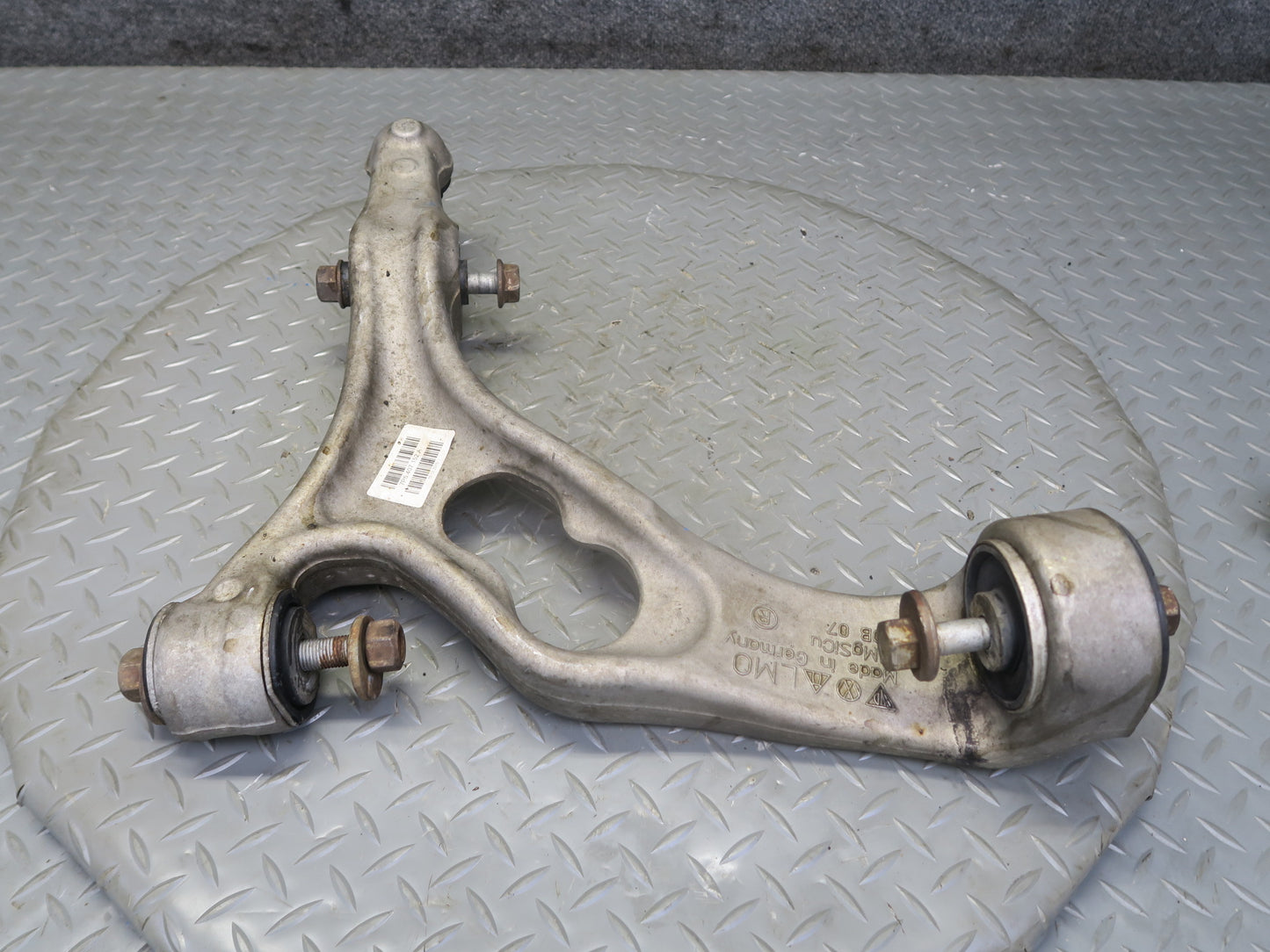 2011-2018 Porsche Cayenne 958 Front Right Upper & Lower Control Arm Set