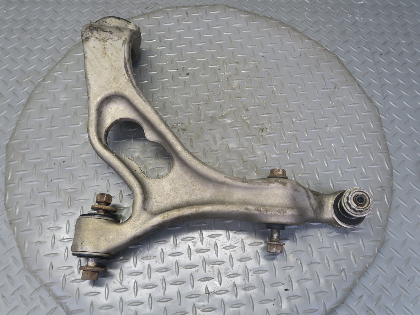 2011-2018 Porsche Cayenne 958 Front Right Upper & Lower Control Arm Set